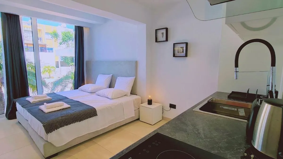 Stay Mezarina Apartment 2 Айя-Напа